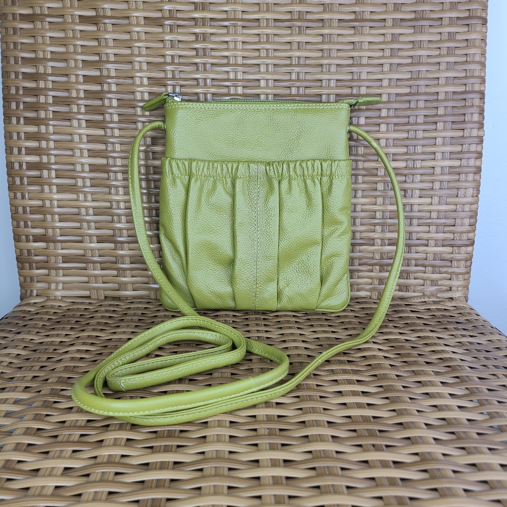 iLi New York Genuine Leather Bag Crossbody Purse Green Adjustable Strap Small